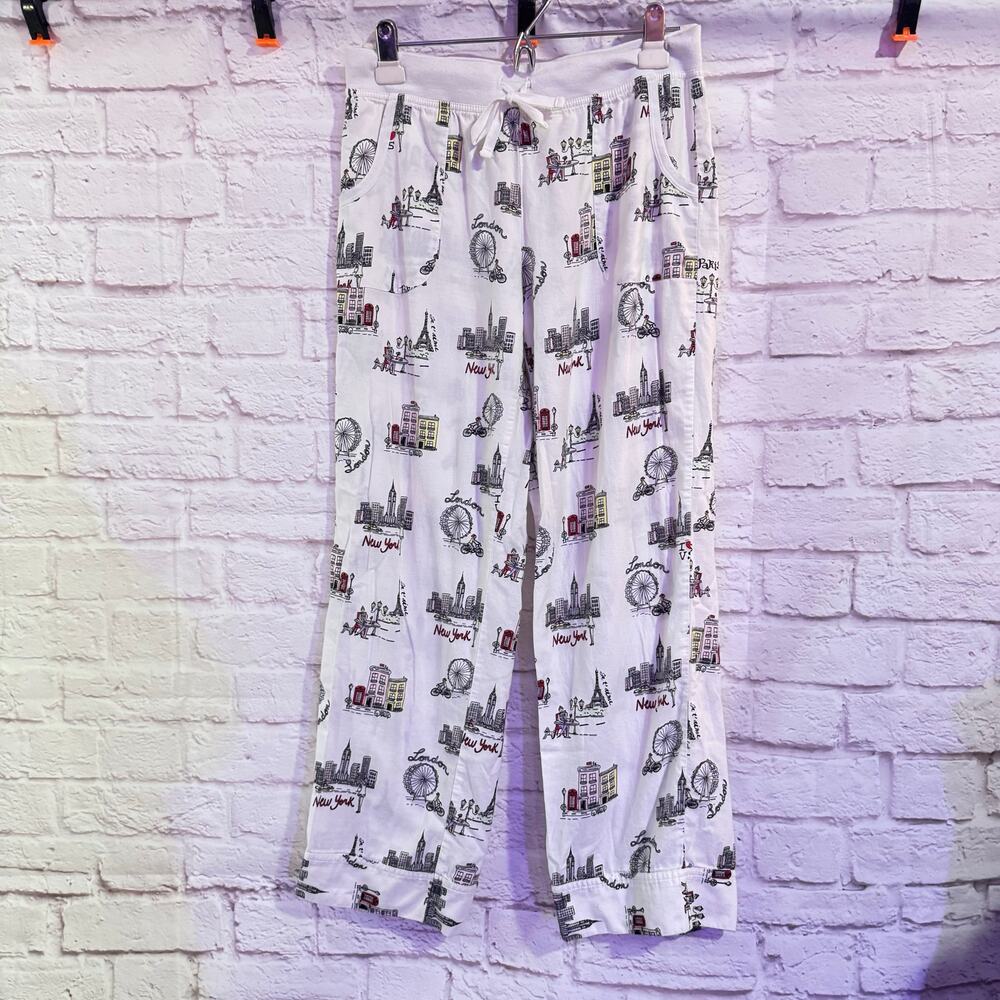Victorias Secret M Short Pajama off White Pants with Cities